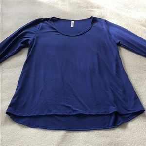 Long sleeved LuLaRoe top size XL EUC